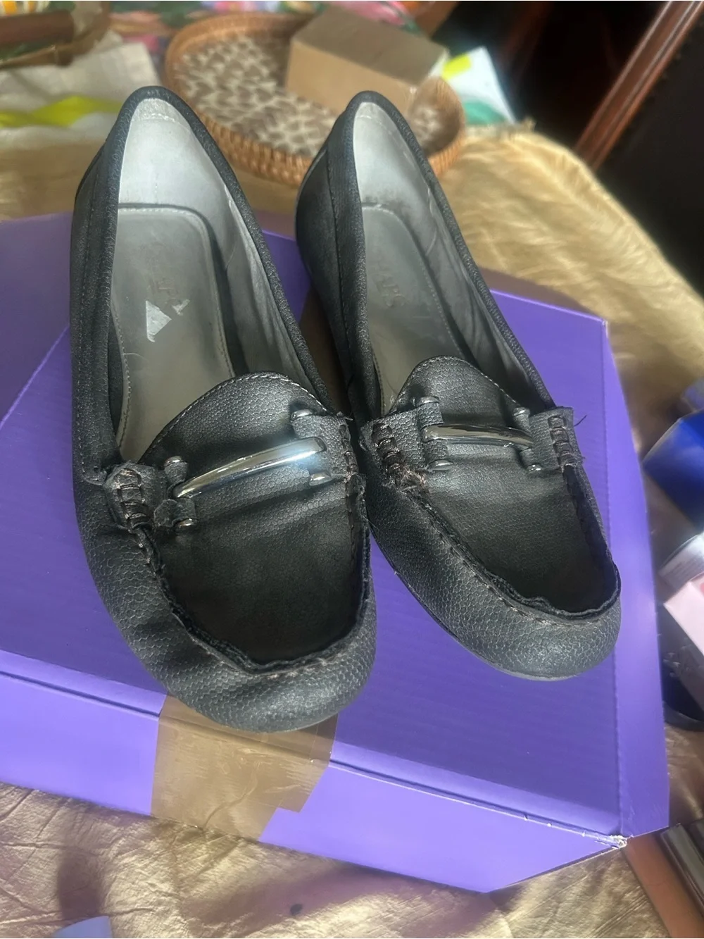 Chaps dark gray Slip-On Moccasin Loafers with Silver Accent size 7.5.